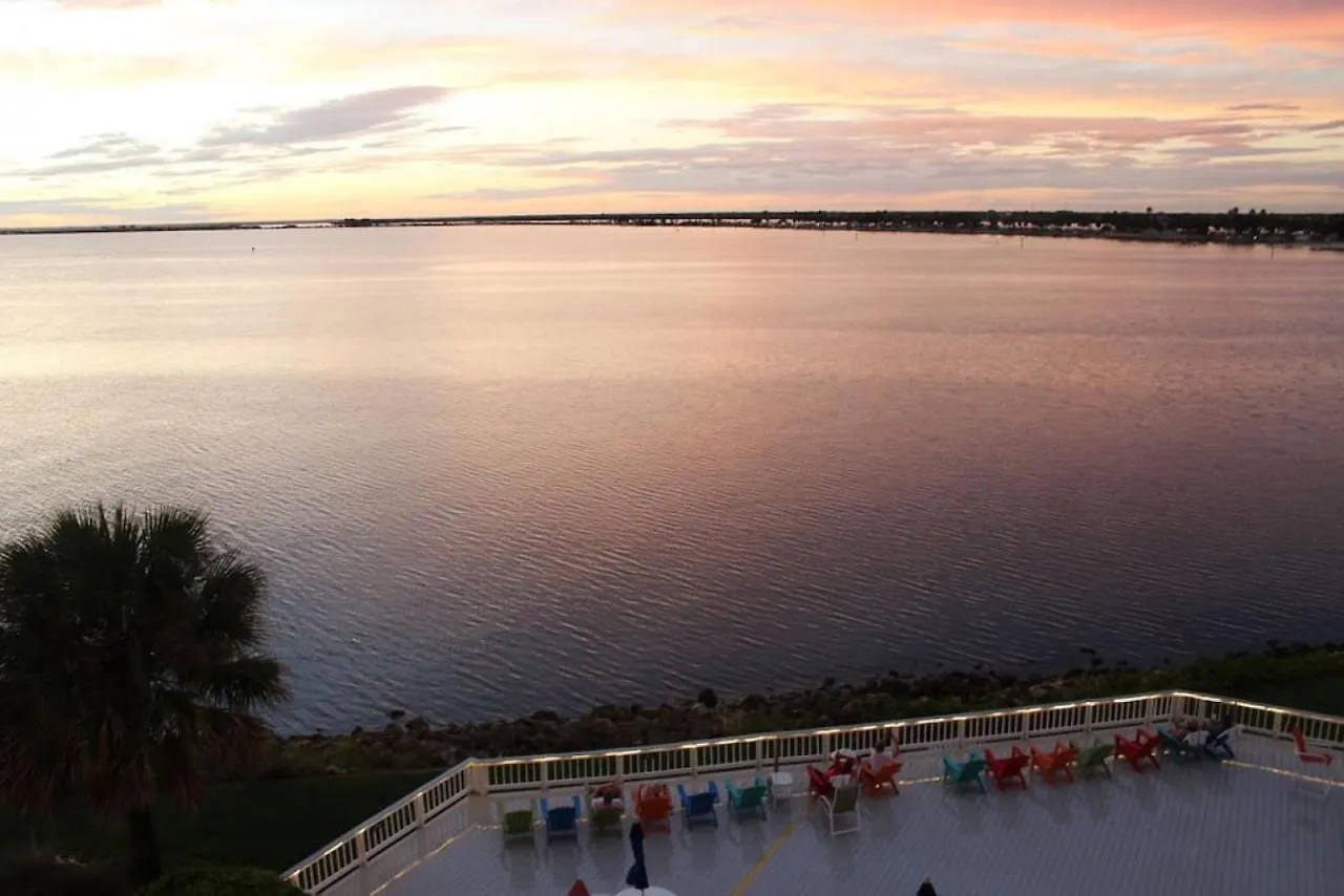 Welcome To Sea Forever Balcony With Ocean Views! Tampa