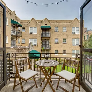 https://walkable-savannah-condo-in-historic-district.top-hotels-in-savannah.com